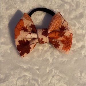 Nylon headband bows